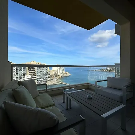 Giuliani Seafront 12 * سانت جوليان