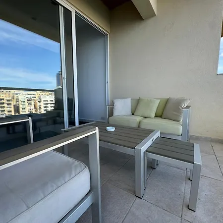 아파트 Giuliani Seafront 12