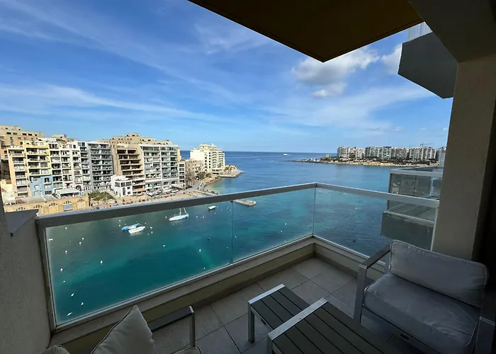 Giuliani Seafront 12 Apartment *