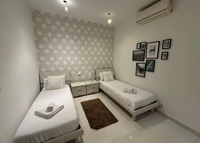 Giuliani Seafront 12 Lejlighed *