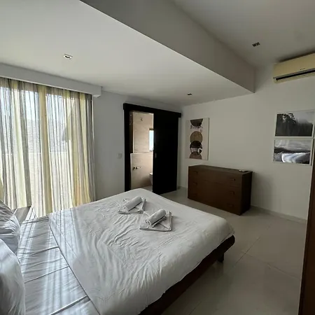 Apartman Giuliani Seafront 12 San Ġiljan